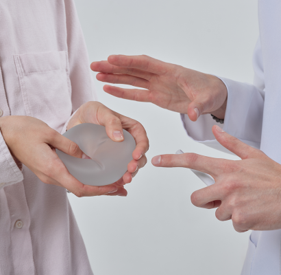 2_Breast_Augmentation
